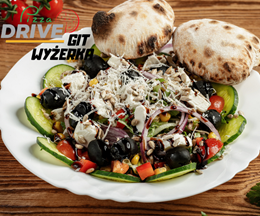 02 SAŁATKA Z SEREM FAVITA